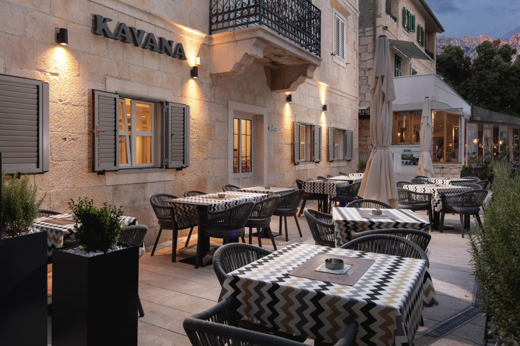 Hotel Croatia Baska Voda | Terrace